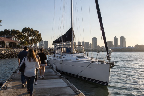 Small-Group San Diego Sunset Sailing Excursion